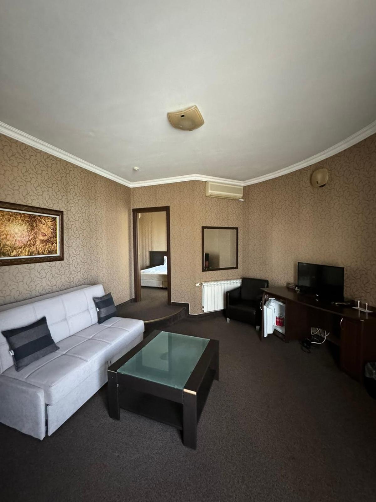 Hotel-Restaurant Almond Карлово Екстер'єр фото