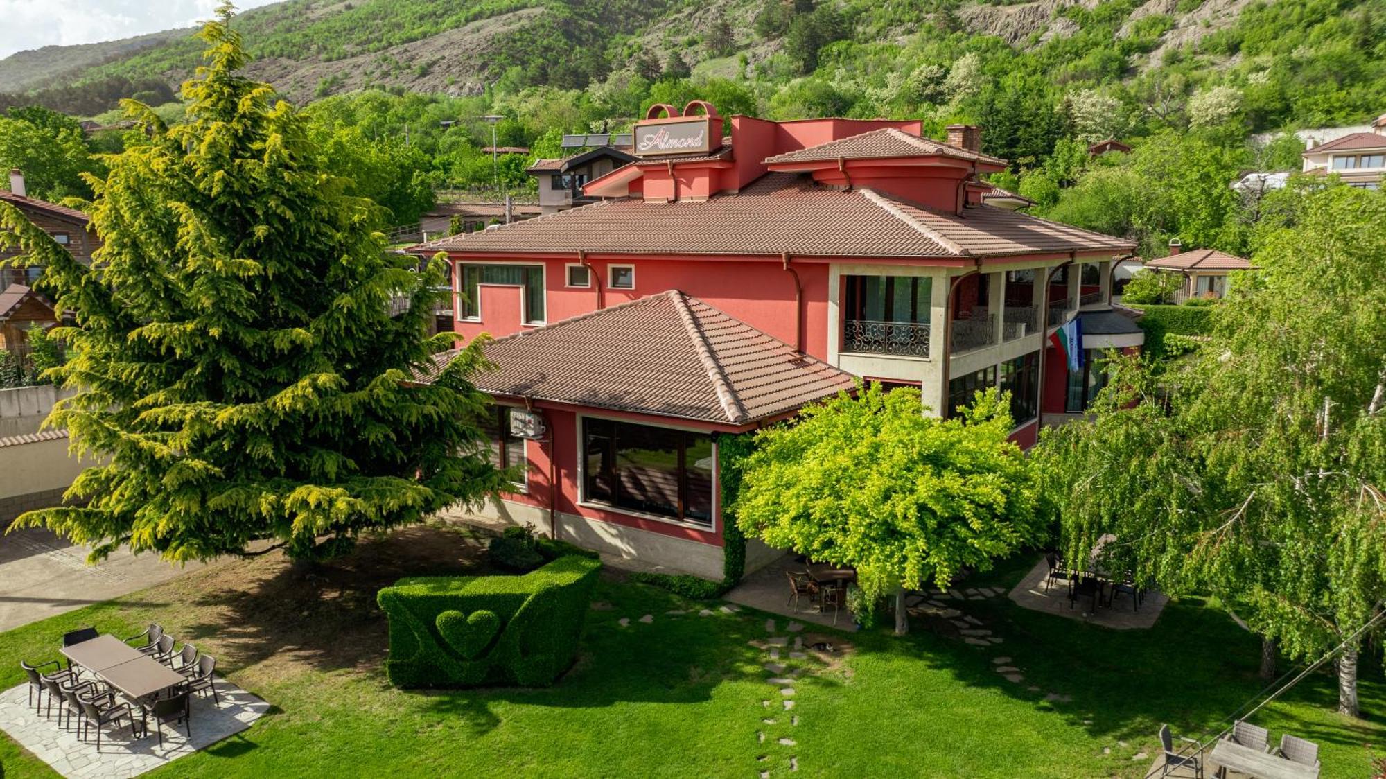 Hotel-Restaurant Almond Карлово Екстер'єр фото