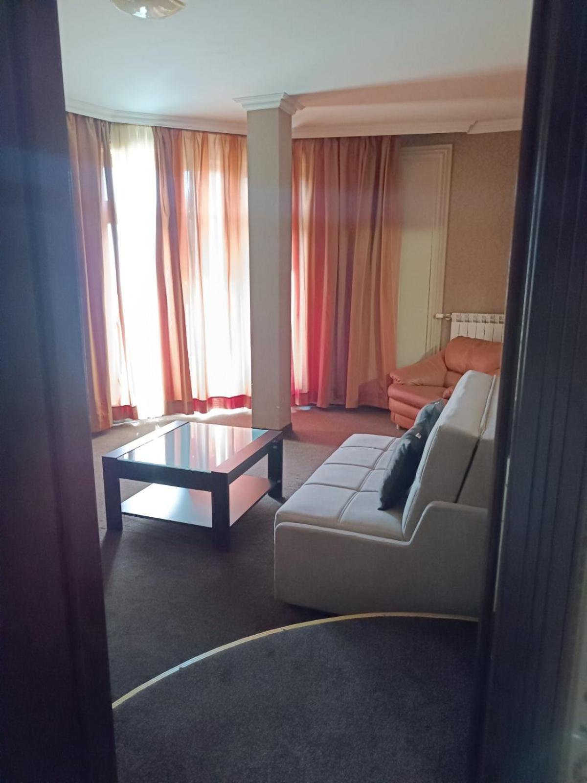 Hotel-Restaurant Almond Карлово Екстер'єр фото
